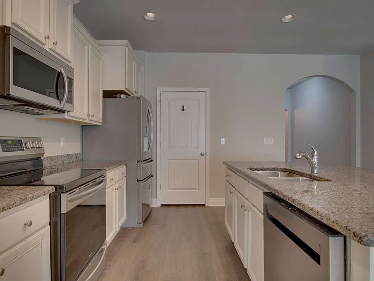 6239 Ladera Trl — Photo 9