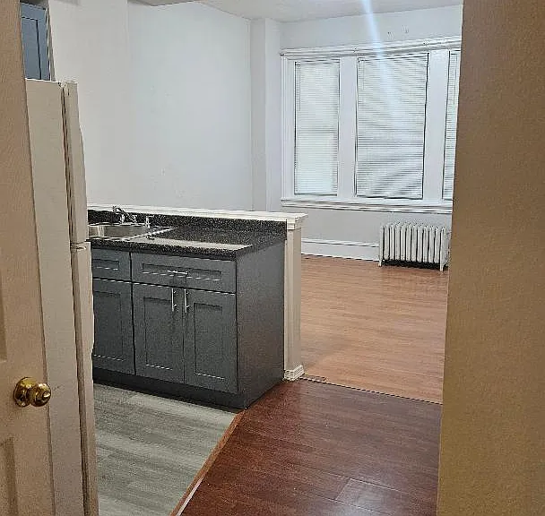 4936 Locust St — Photo 4