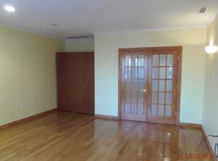 6128 56th Ave, Maspeth, NY 11378