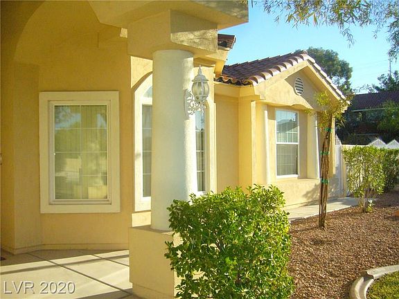 5th image of 2173 S Lisa Ln