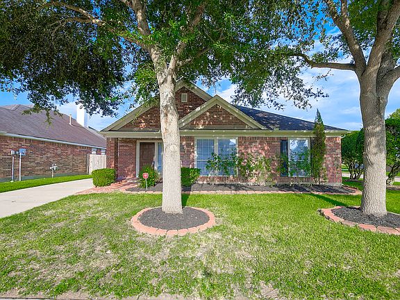 2nd image of 3907 Carters Lake Dr