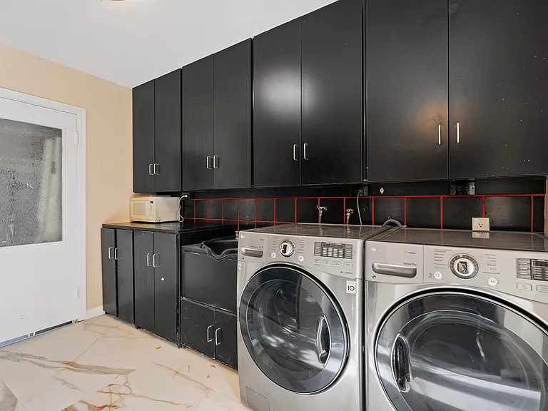 9213 Warbler Pl — Photo 41