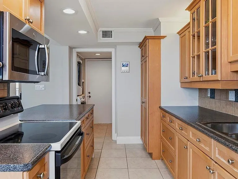 4280 Galt Ocean Dr #L — Photo 8