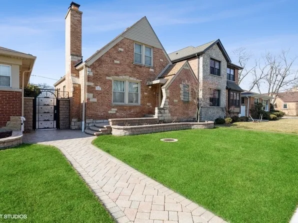 6148 N Keystone Ave, Chicago, IL 60646