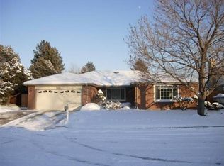 2202 S Holland St, Lakewood, CO 80227