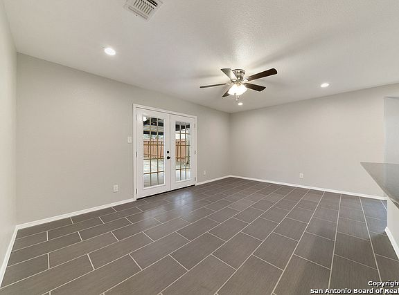 2nd image of 5014 Casa Verde St