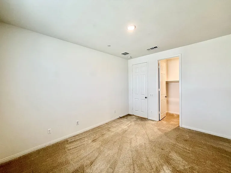 32463 McKiernan Ln — Photo 11