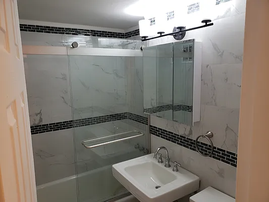 Rented by Keller Williams NYC | media 17