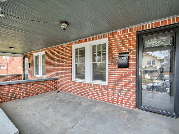 4th image of 4069 N Broadway St