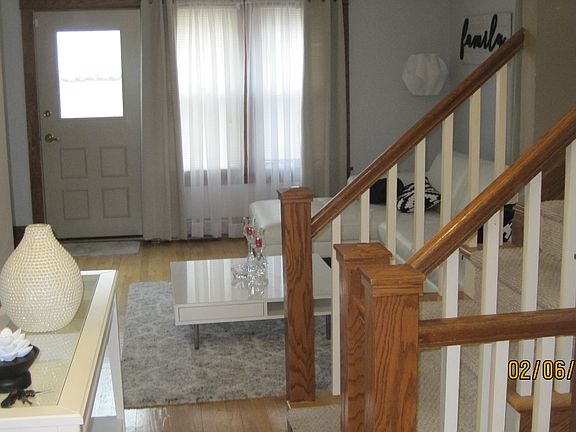 2nd image of 221 N Walnut St Unit E