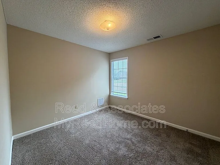 5632 Pecan Trce — Photo 8