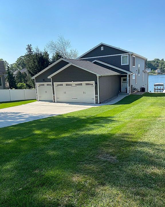 1st image of 1200 N Eagle Lake Dr