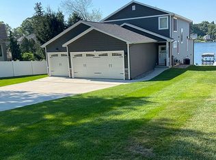 1200 N Eagle Lake Dr, Kalamazoo, MI 49009