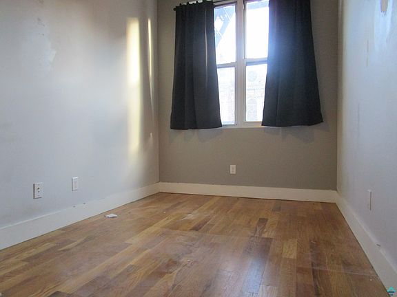 3rd image of 132 Meserole St #3G