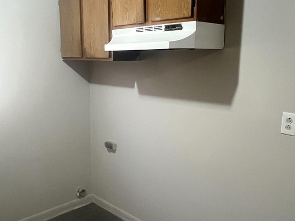 5th image of 7725 Rugby Ave
