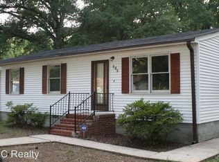 312 Maple Rd, Yorktown, VA 23690