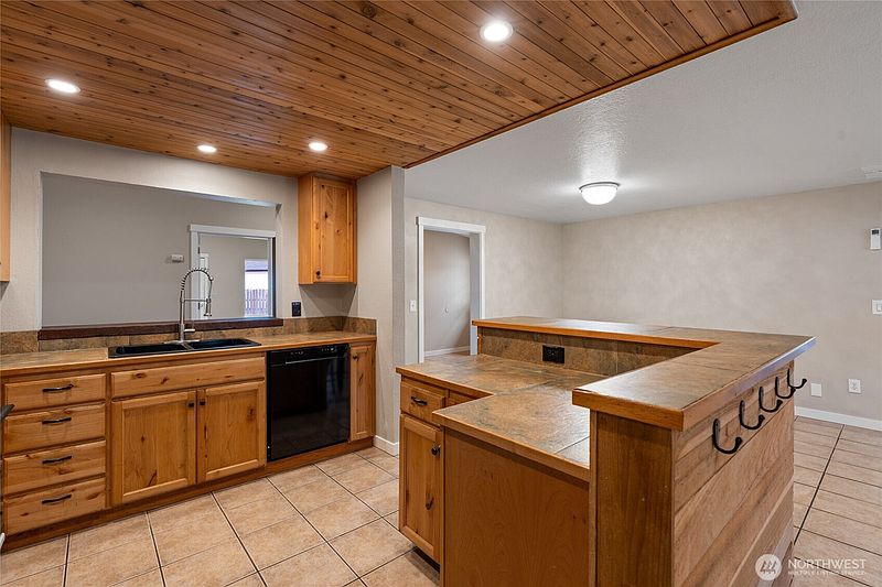 4th image of 6408 366th Street Ct E