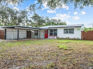 6801 Atlanta St, Hollywood, FL 33024