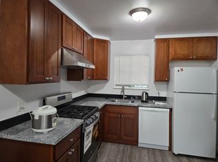 10301 Mills Station Rd #B, Rancho Cordova, CA 95670
