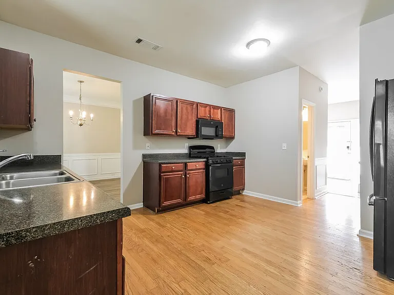 1260 Red Cedar Trl — Photo 9