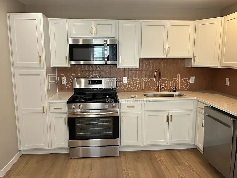 1605 Winchester Ave #1 — Photo 6