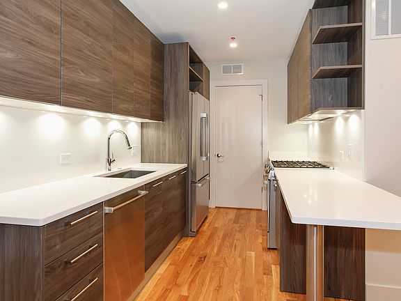 3rd image of 8 W Burlington Ave Unit 202