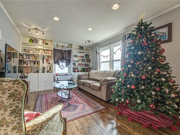 5th image of 5100 W 51st St