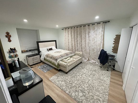 3rd image of 530 Vfw Pkwy APT 104