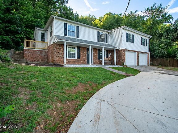 2nd image of 4220 Reed Rd