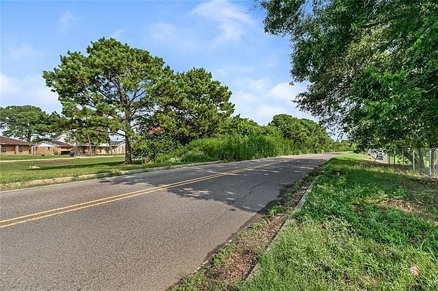 1st image of 6698 Interstate Highway 10 Service Rd