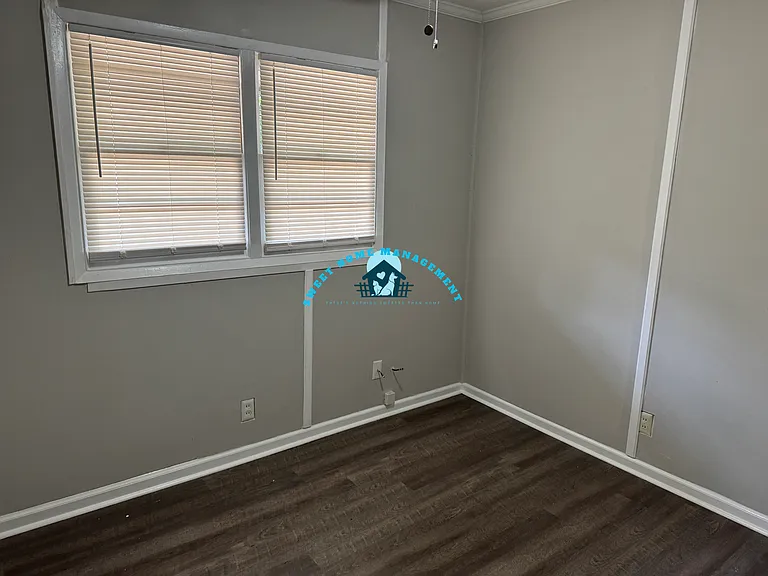 4741 Avery St — Photo 2