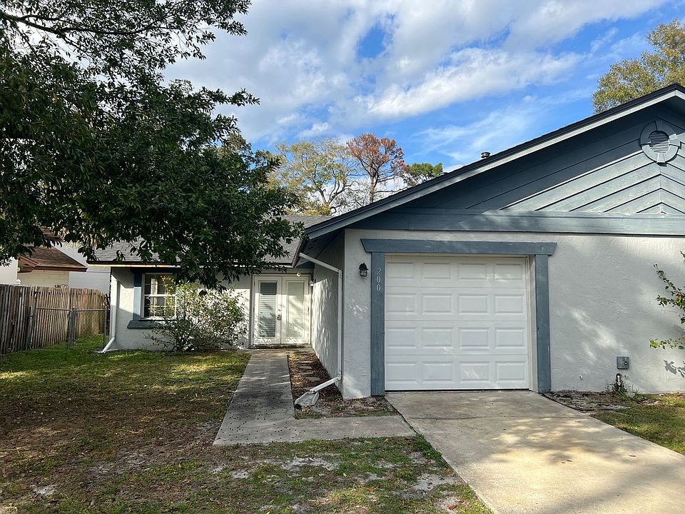 1st image of 200 N Griffin Dr