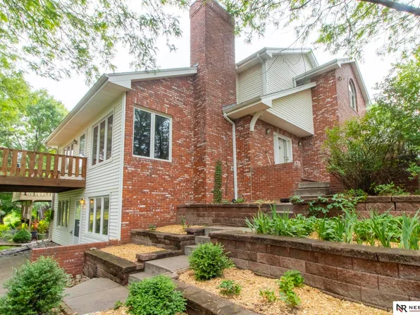 6409 Westminster Ct, Lincoln, NE 68510