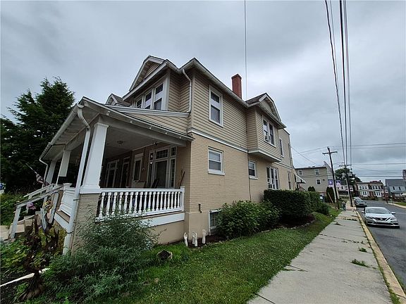 2nd image of 300 E Walnut St