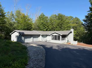 422 Road Round The Lake, Grantham, NH 03753