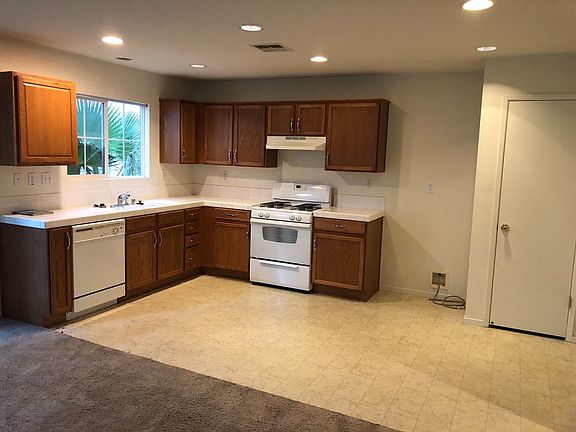 5th image of 2772 Shearwater Way