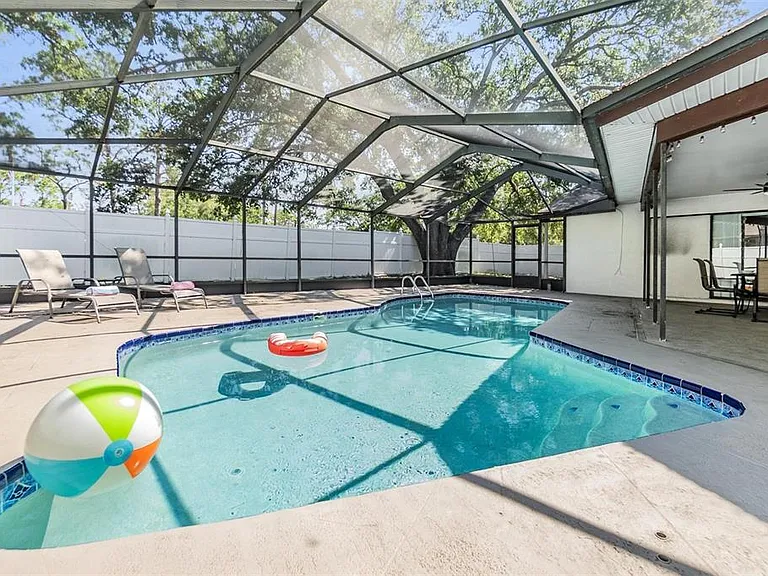 1 Fernery Ln — Photo 17
