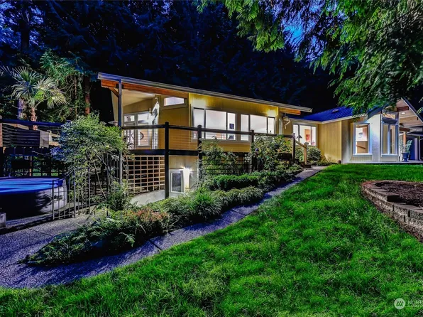 835 Wildwood Boulevard SW, Issaquah, WA 98027