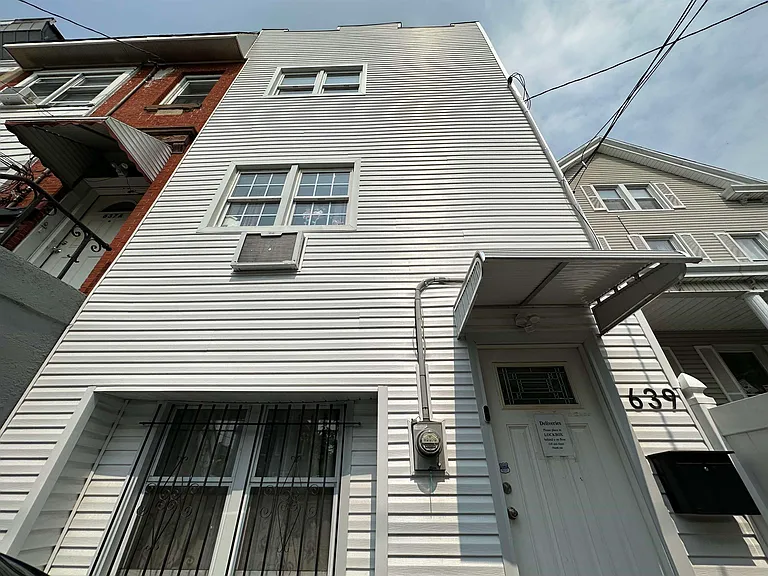 639 Palisade Ave #1 — Photo 1