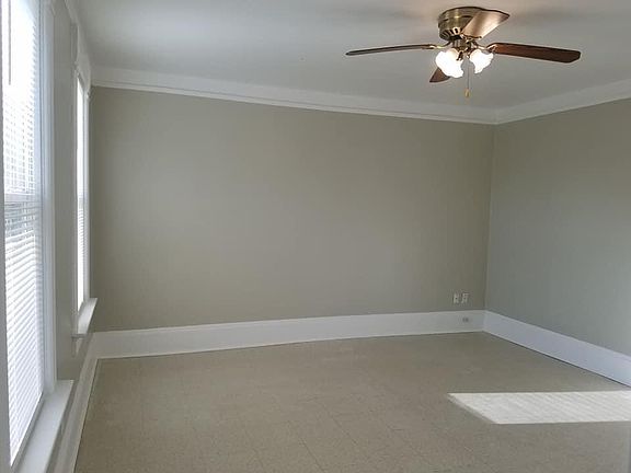 4th image of 2642 N Holton St