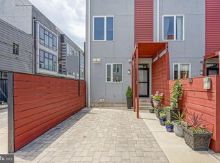 570 E Hewson St, Philadelphia, PA 19125