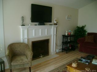 44 Seaside Ln, Old Lyme, CT 06371