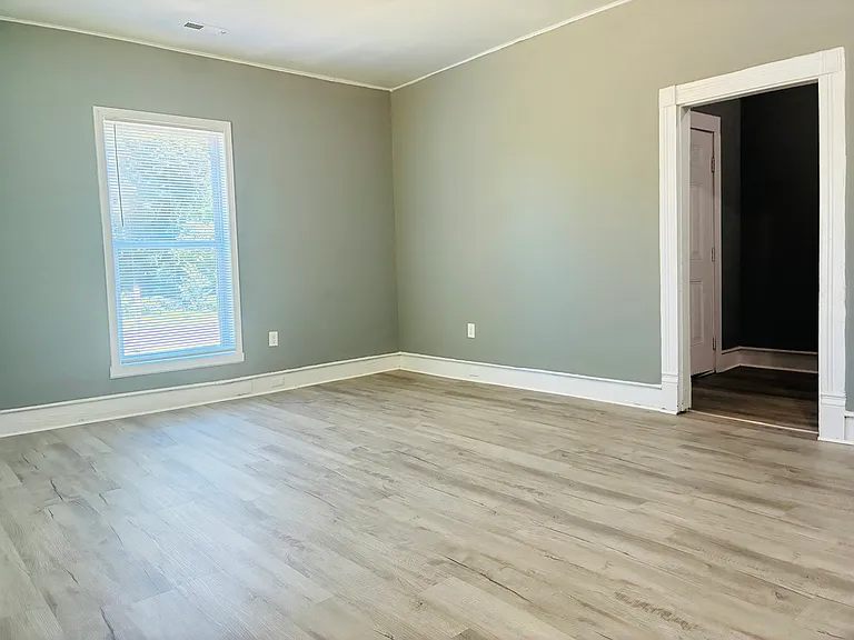 119 Broad St — Photo 14