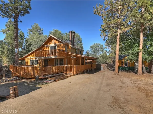 581 Highland Ln, Sugarloaf, CA 92386