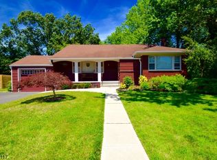 8 Briar Hills Cir, Springfield, NJ 07081