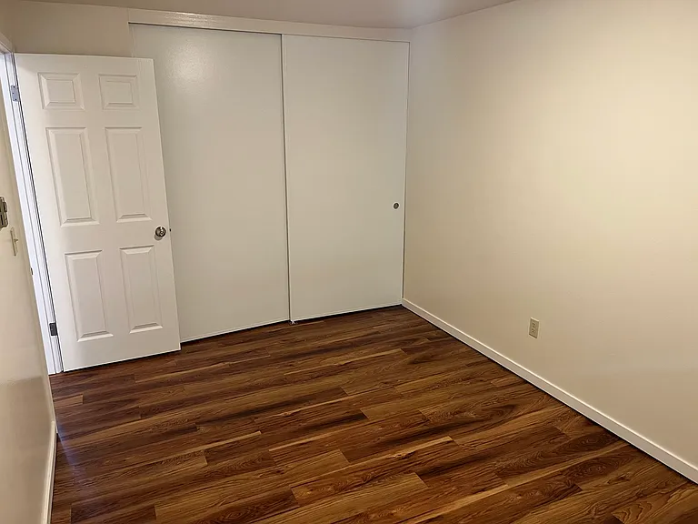 5001 Ravenna Ave NE #20 — Photo 5