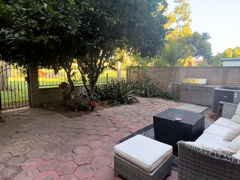 Rockrose Way — Photo 3