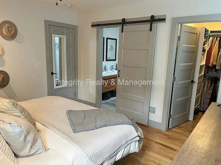 3539 Mariposa St — Photo 8