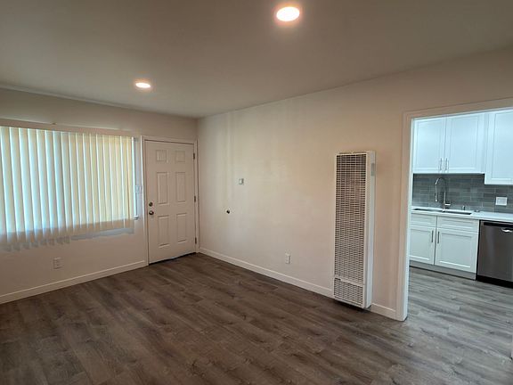 4th image of 4223 E 54th St #4223