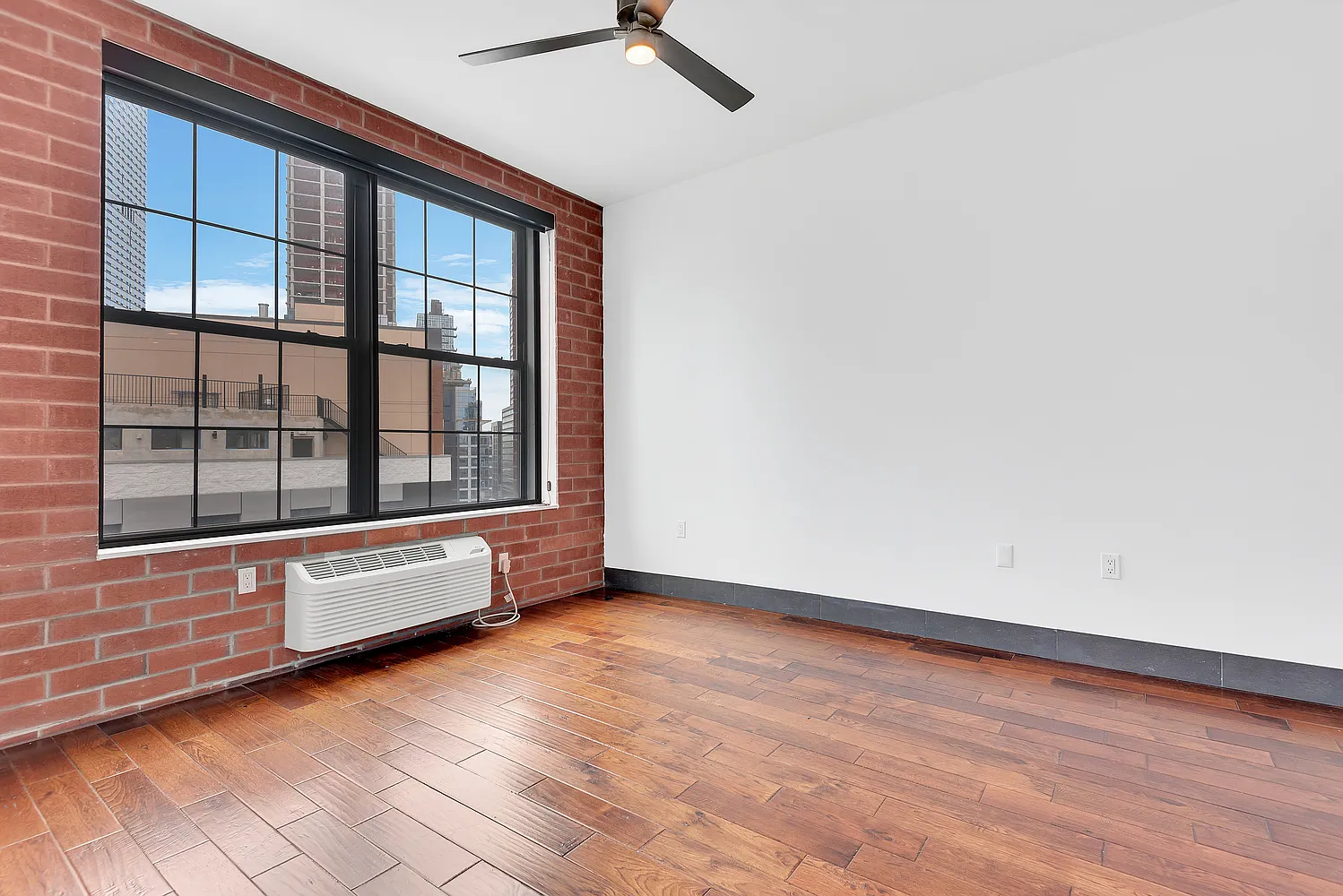 42-60 Crescent Street — Photo 3